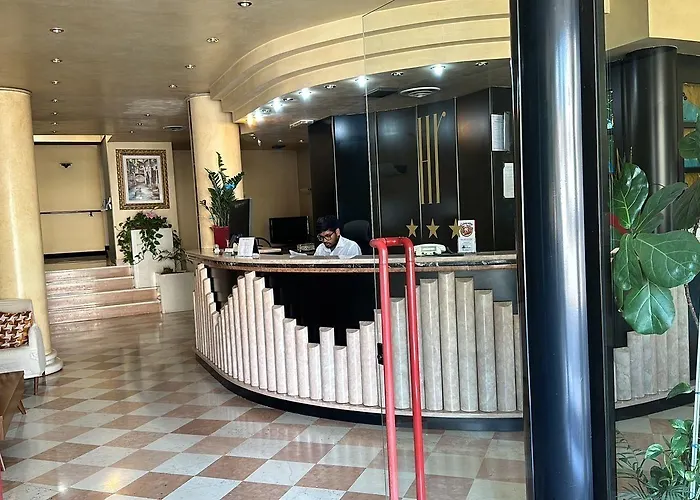 Hotel Raffaello Venice