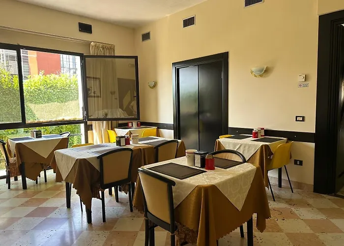 Hotel Raffaello Venice